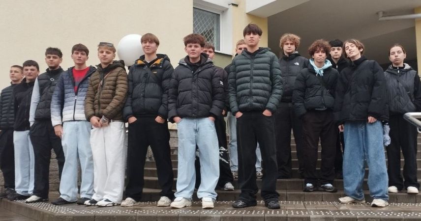 Урок правовой грамотности: пинские школьники побывали на открытом судебном процессе