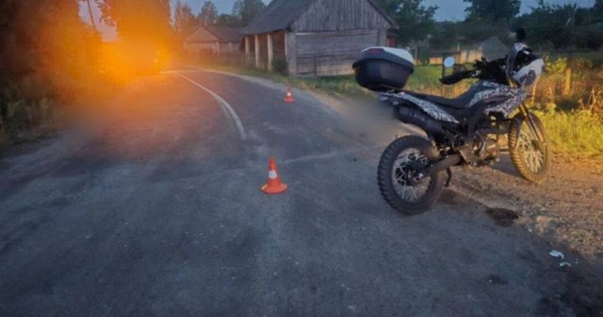 В Пинском районе 35-летний мотоциклист вылетел в кювет на резком повороте