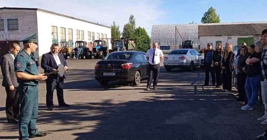 Огонь ошибок не прощает: Пинский ГРОЧС провел встречу в Новом Дворе