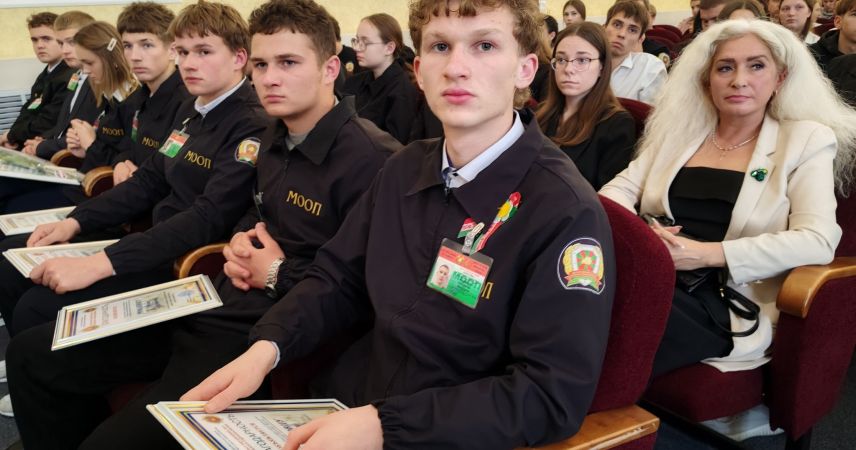 Рекордное число дружинников наградили в Пинске за помощь милиции