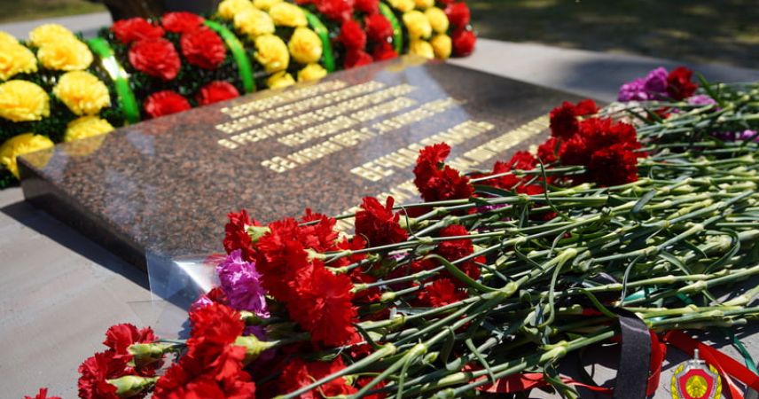 В Жабчицах установили мемориал в память о жителях, погибших в годы Великой Отечественной войны