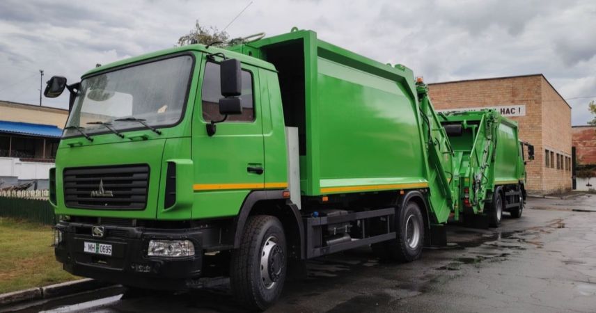 Два новых автомобиля МАЗ пополнили автопарк ЖРЭУ г. Пинска
