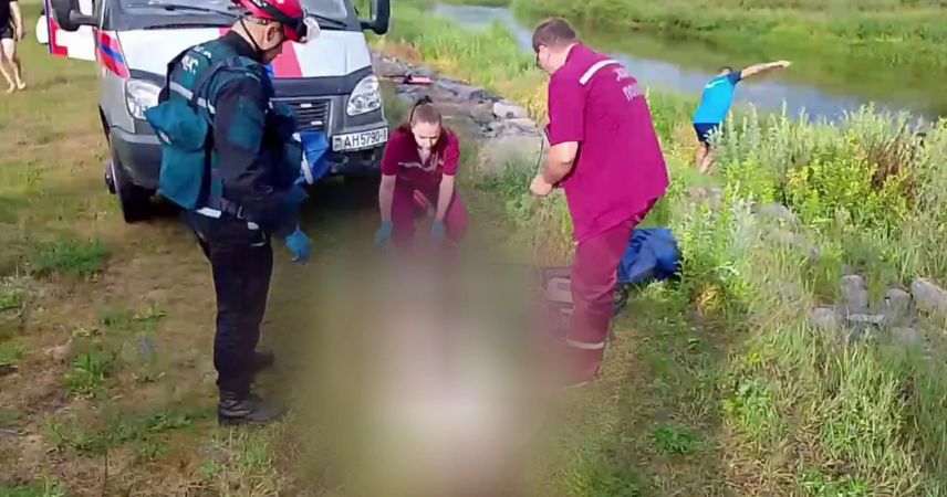 Трагедия на воде в Пинском районе: водолазы МЧС подняли со дна тело подростка