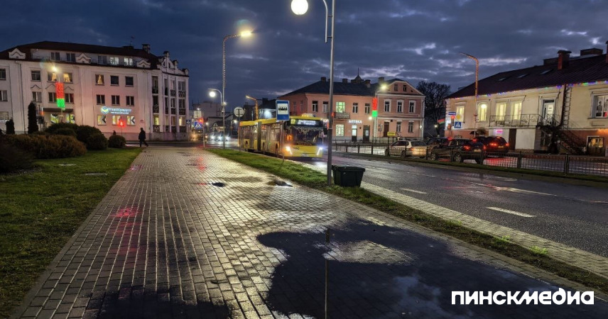 По 2 января в центре Пинска введены ограничения движения транспорта