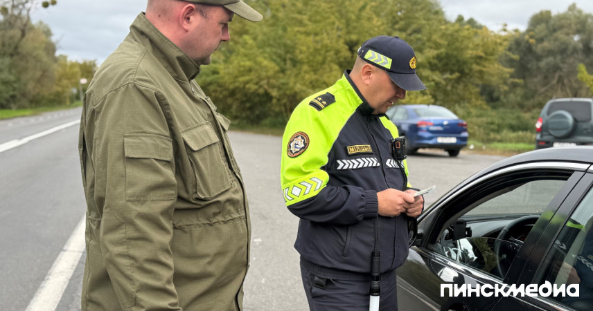 День без автомобиля в Пинске: на улицах проверяли выхлопы машин