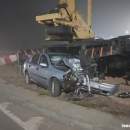 Жуткое ДТП в Пинске: на кольце легковушка «заехала» под автокран