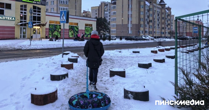 Гололёд и морозы: тысячи травм в Беларуси, Минздрав напоминает, как защититься от холода