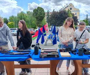 Изъятый арсенал, старые дела и беспилотники: в Пинске прошла интерактивная выставка Следственного комитета