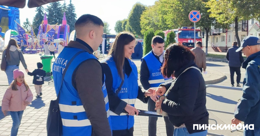 Металлоискатели и КПП, лимит 0,5 л воды и запрет на стекло: с чем не пустят на День города в Пинске