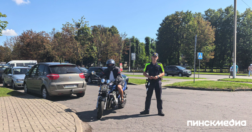 В Брестской области – серия смертельных ДТП с мотоциклистами: на трассы вывели спецподразделение «Стрела»