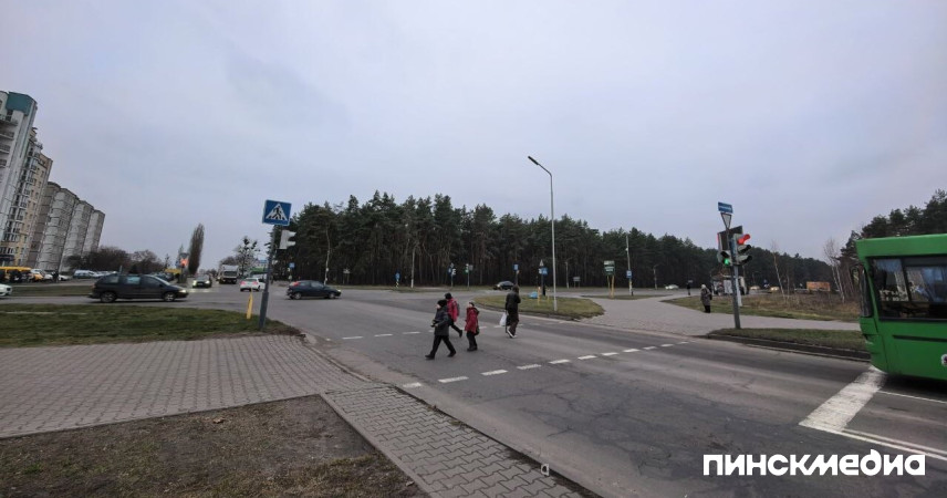 В Пинске 9 декабря отключат светофор на перекрёстке Солнечной и Жолтовского