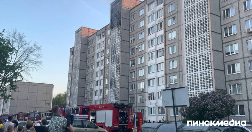 В Пинске произошел пожар в многоэтажке по улице Солнечной