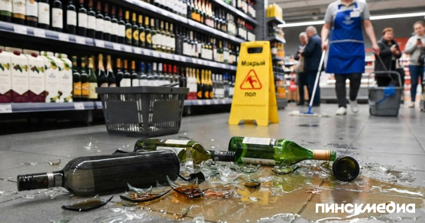 Праздник не удался: пинчанин устроил погром в магазине после возвращения из-за границы