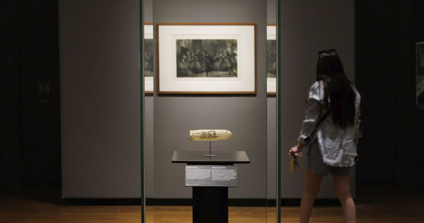 200-летний артефакт с эротической гравюрой шокировал Амстердам