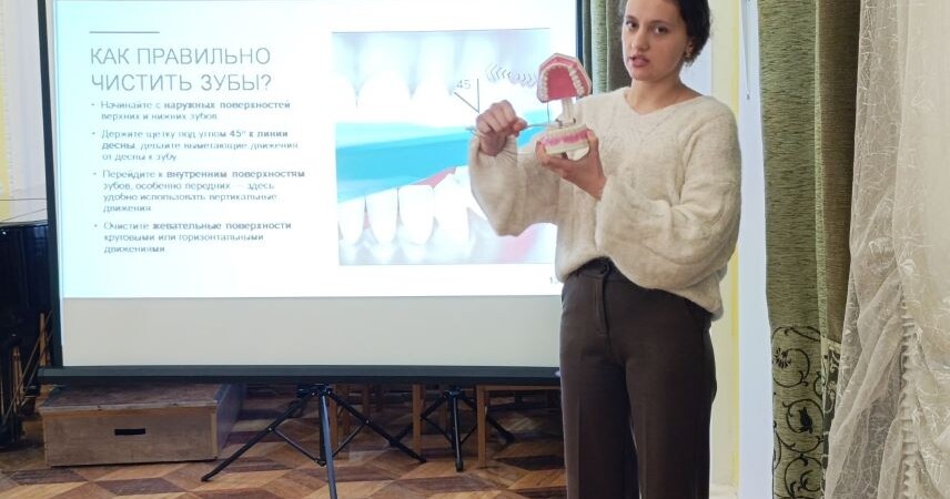 В Пинском колледже искусств прошла акция «В защиту жизни!»