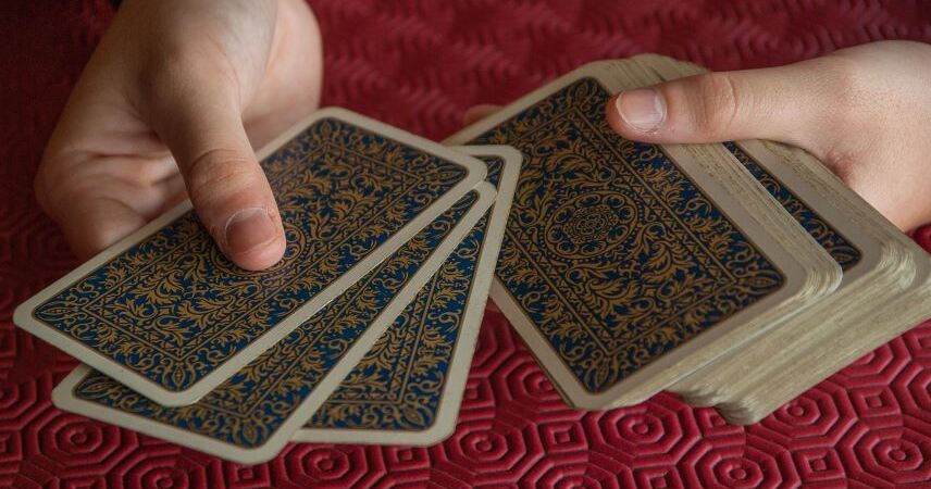 Тиктокер из Беларуси под видом мага обманул почти 130 человек