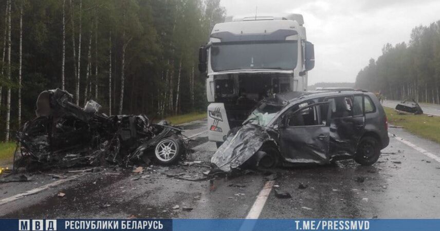 Смертельное ДТП на трассе М1 в Ивацевичском районе: погибли пять человек, пострадал ребёнок