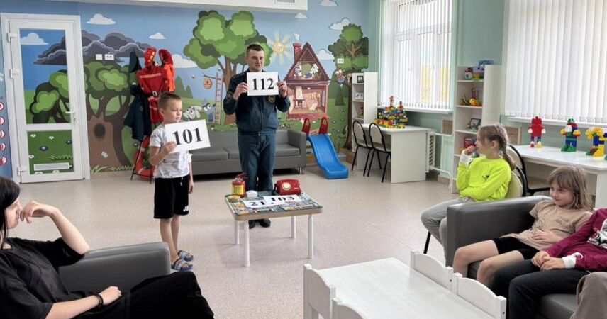 Урок безопасности от МЧС прошёл в детской больнице Пинска