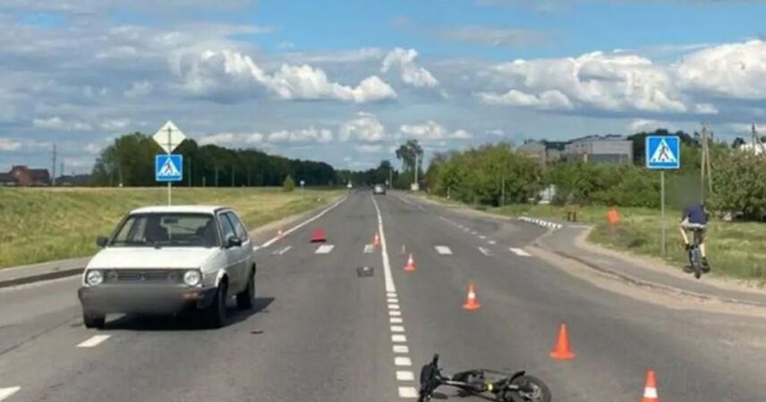 Пенсионерка на электросамокате попала под колеса автомобиля в Пинском районе