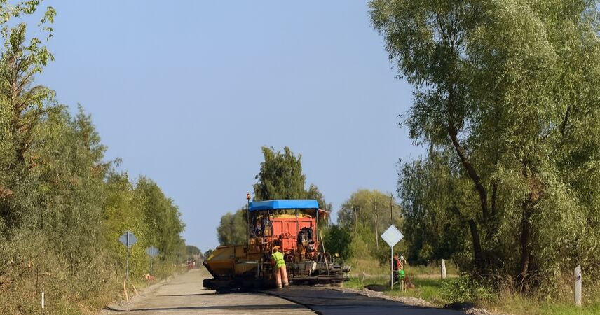 В Пинском районе идет капитальный ремонт дороги Н-268