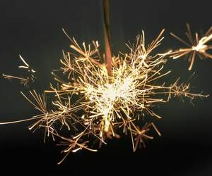 МАРТ проверил продавцов пиротехники: нарушения нашли у половины из них, работа двух интернет-магазинов приостановлена