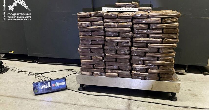 136 кг гашиша в тайниках фуры: таможенники пресекли попытку ввоза крупной партии наркотиков в Беларусь из Польши