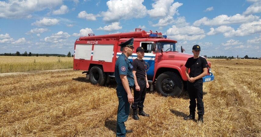 В Пинском районе МЧС проводит рейды по местам уборки и хранения урожая
