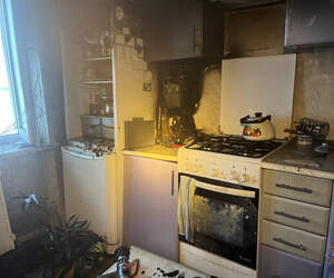 В Пинске на пожаре в жилом доме на ул. Клещева работники МЧС спасли мужчину