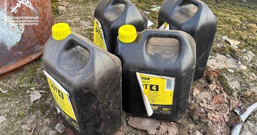 Контрабанда прекурсоров в Бресте: таможня изъяла 155 кг опасных веществ