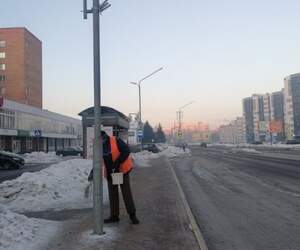 Испытание льдом: как в Пинске обеспечивают безопасность пешеходов в период температурных качелей