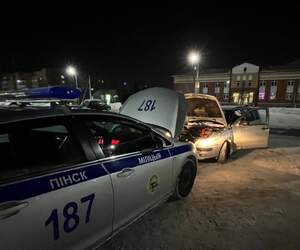 Сложные дороги: в Пинске ГАИ оказывает помощь участникам движения