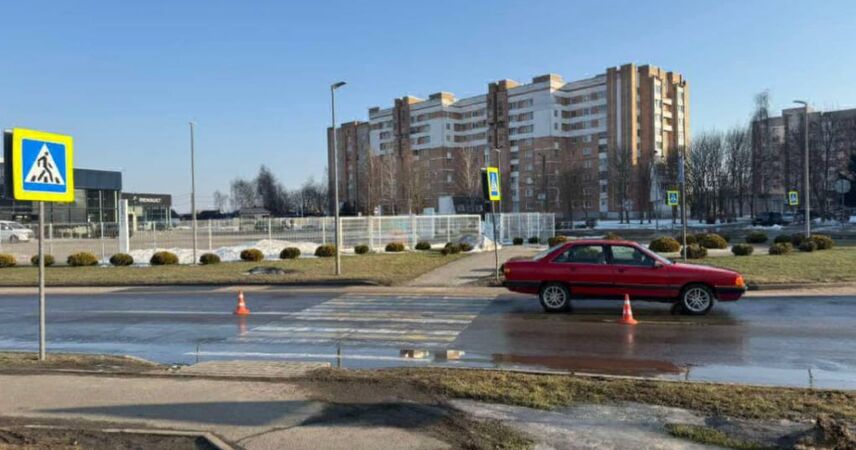 Водитель Audi сбил пешехода на ул. Новоселов в Пинске: пострадавший в больнице
