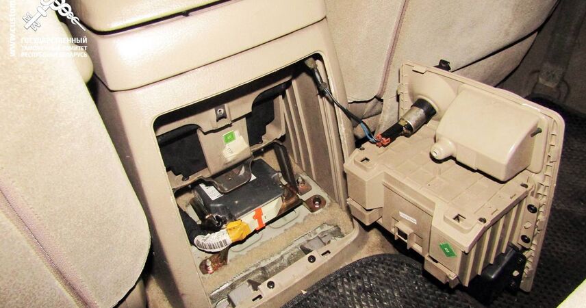 Двое белорусов тайно хотели ввезти автозапчасти, а могут лишиться своих автомобилей