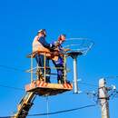 Пинский район: новые конструкции для гнездования аистов установили в Стытычево