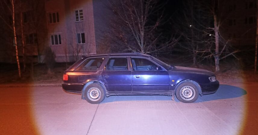 Ключи в замке и 2,8 промилле: под Пинском пьяный бесправник угнал машину знакомого