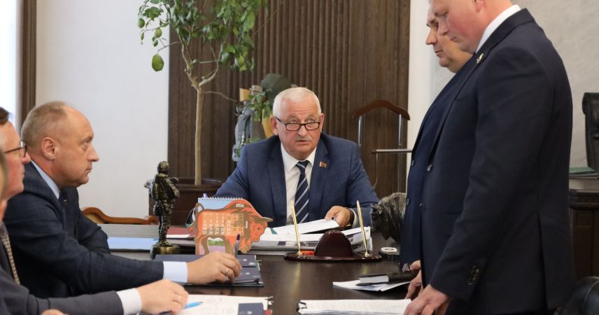 Смена руководства на Пинщине: Михаил Шпакевич возглавил ОАО «Почапово»