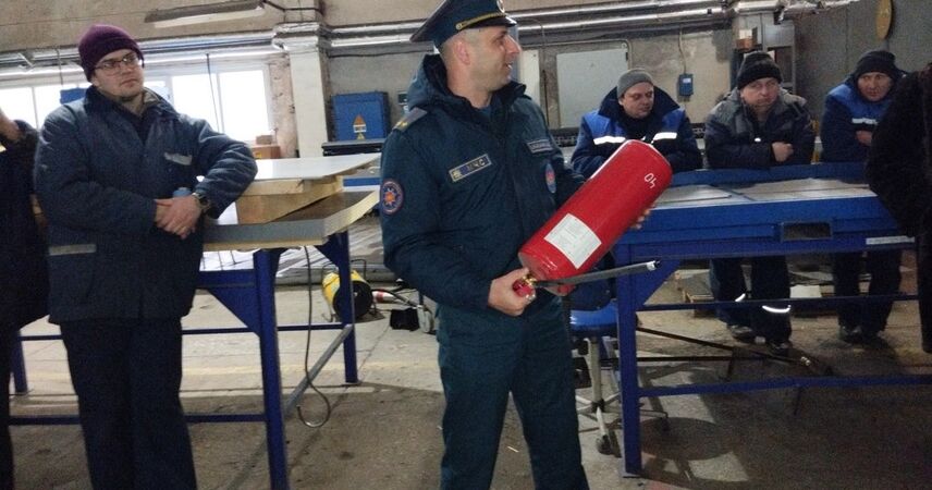 В Пинске спасатели вышли в трудовые коллективы из-за резкого роста числа пожаров