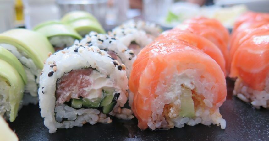 В Пинске владелец кафе получил двойной штраф за нарушение лимита дохода и работу без кассы