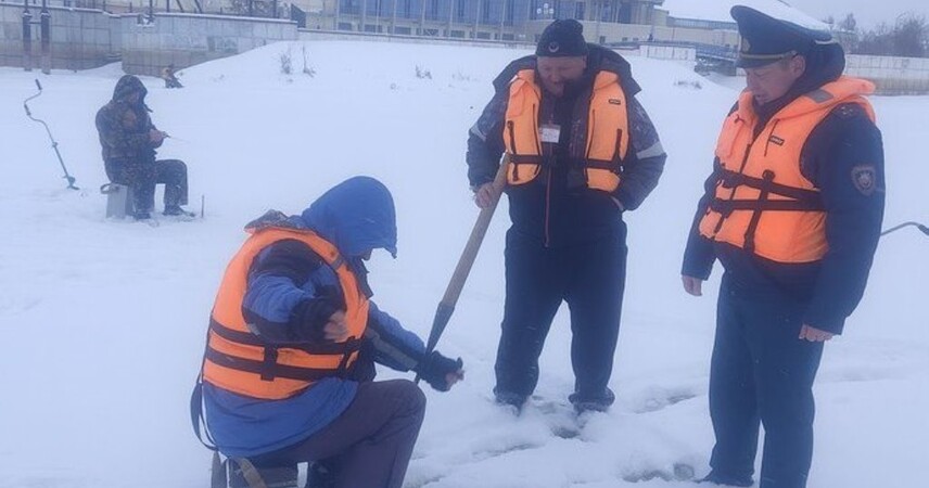Зимняя рыбалка на Пинщине: спасатели провели рейды на льду