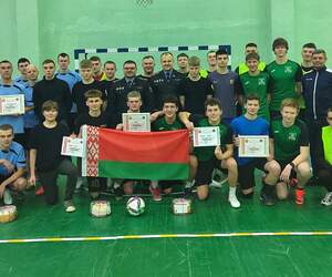 Мини-футбол в Пинске: молодежные отряды охраны правопорядка и ГОВД провели турнир