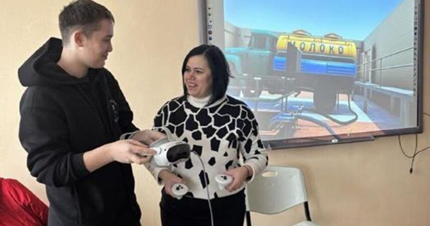 Виртуальное производство творога и сыра, первое в области: в колледже Пинска открыли VR-лабораторию