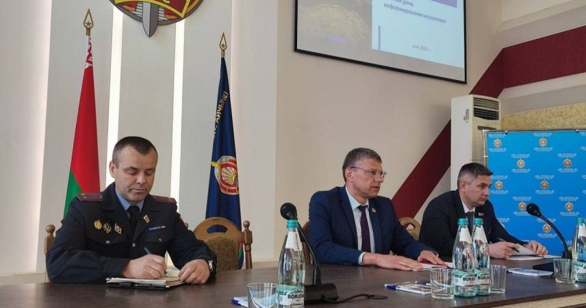 В Пинске прошла встреча начальника ГУБЭП Дмитрия Щедракова с личным составом ГОВД