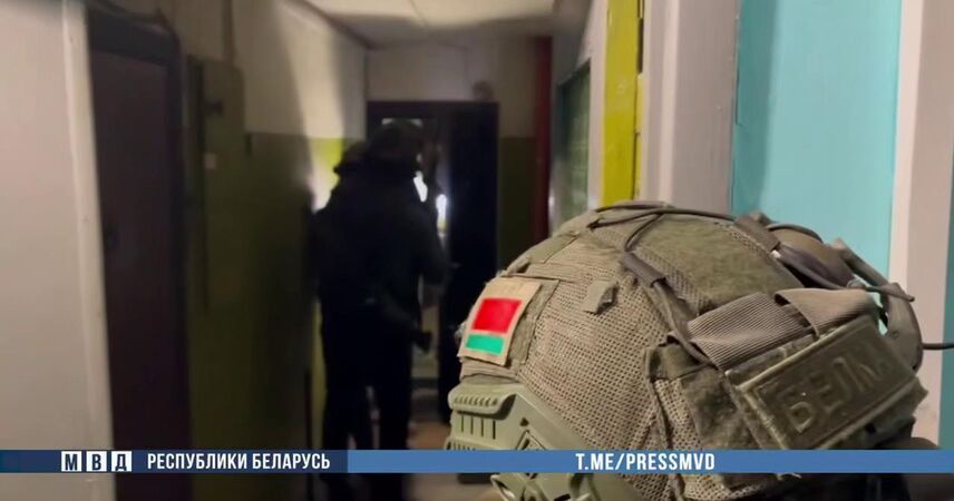 СОБР и ГУБОПиК задержали в Пинске 19-летнего создателя нацистского Telegram-канала