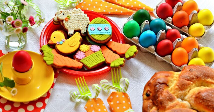 Как накрыть стол на Пасху без вреда для здоровья: советы нутрициолога