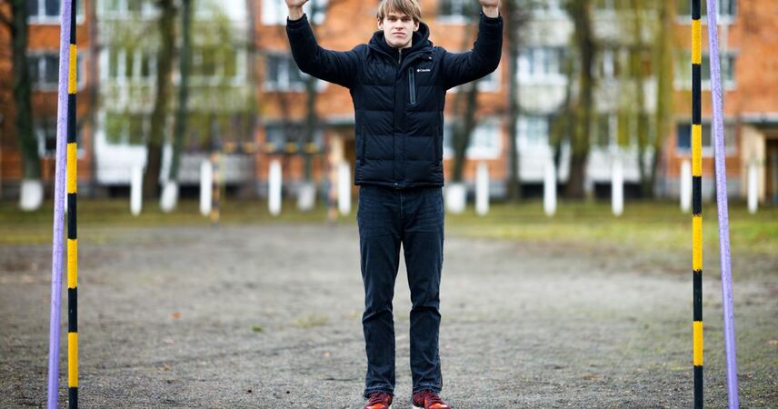 Самый высокий футболист в мире родом из Пинска