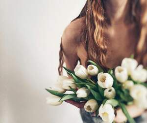 Чего хотят женщины? Топ-10 идей желанных подарков к 8 Марта