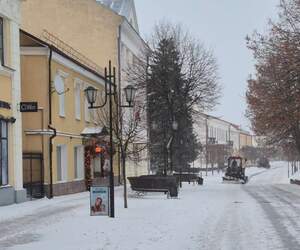 Снегопад в Пинске: коммунальные службы работают в усиленном режиме
