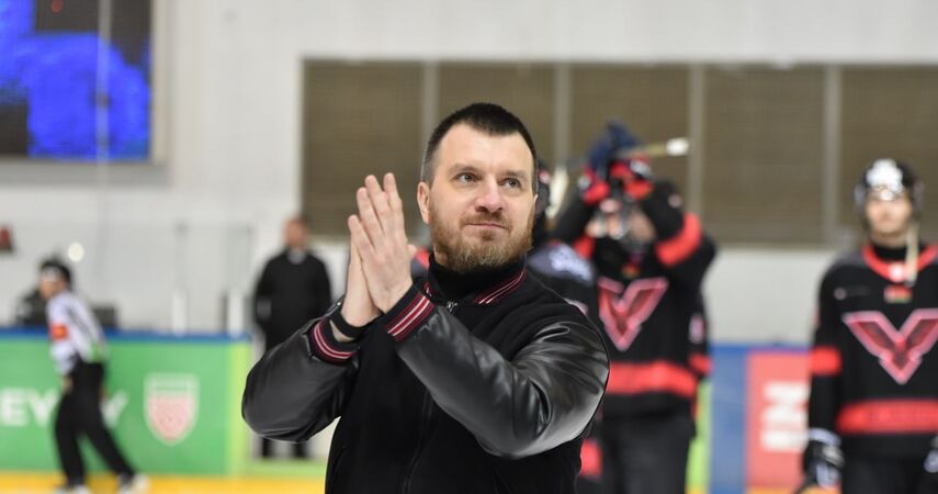 ХК «Ястребы» готовятся к сезону: Михаил Климин о предсезонке и товарищеских матчах