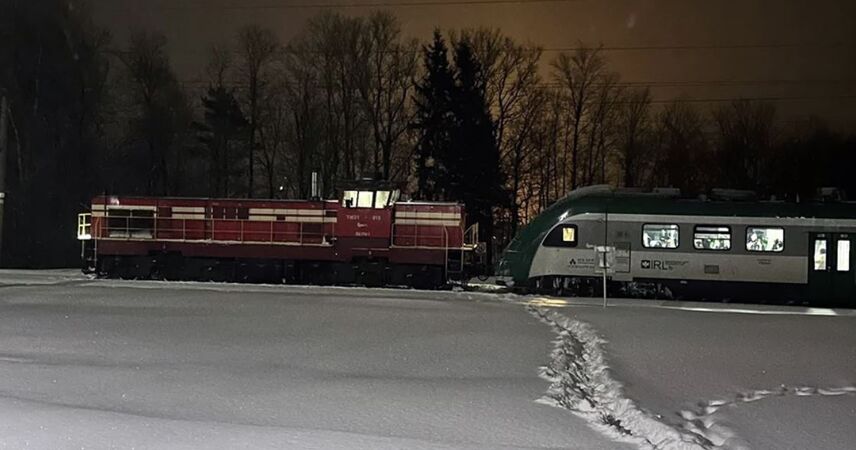 Ночь без отопления в мороз -10°C: поезд Пинск-Минск застрял под Дзержинском