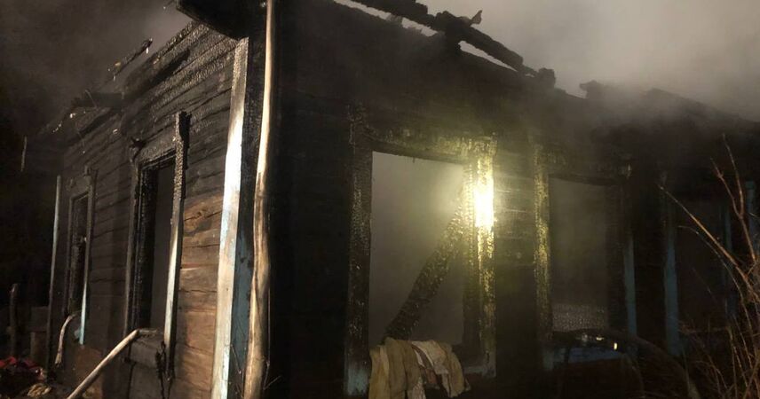 Трагедия в Пинском районе: в Липниках под обломками сгоревшего дома нашли тело хозяина